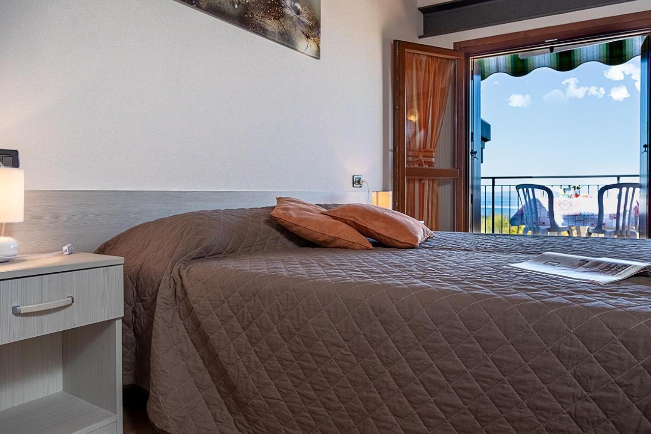 Apartments Eden - Regarda Travel Lazise Exterior photo