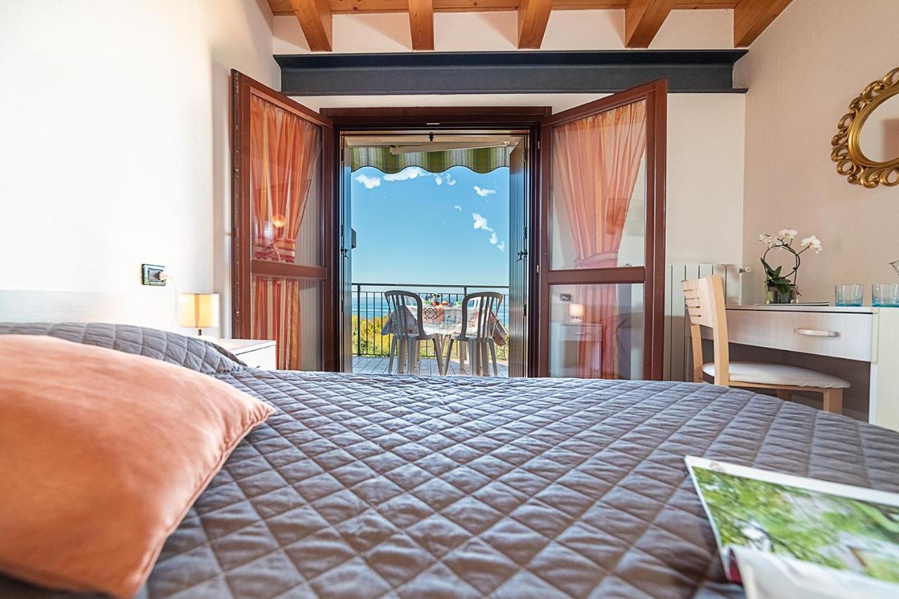 Apartments Eden - Regarda Travel Lazise Exterior photo